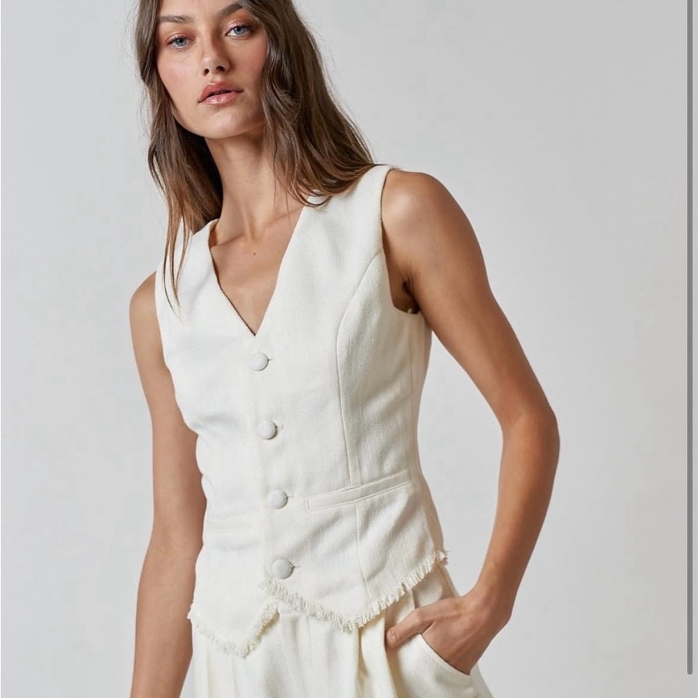 Elegant Cream Sleeveless 2 piece Set